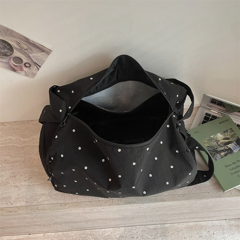 Stylish sports bag Bowlift