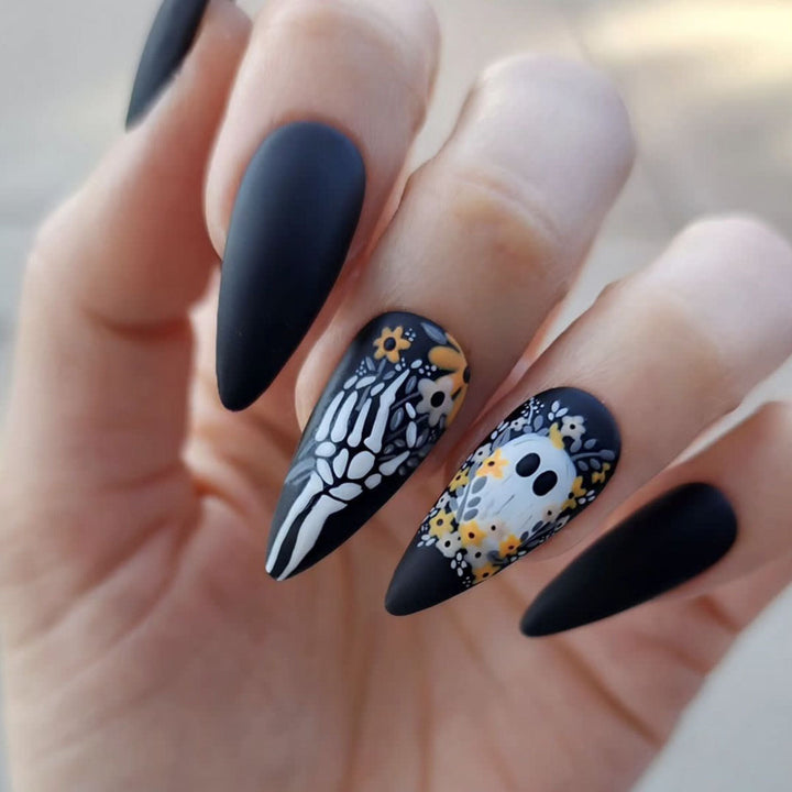 Halloween Themed 3D Decorative Nail Art Extensions Bowlift