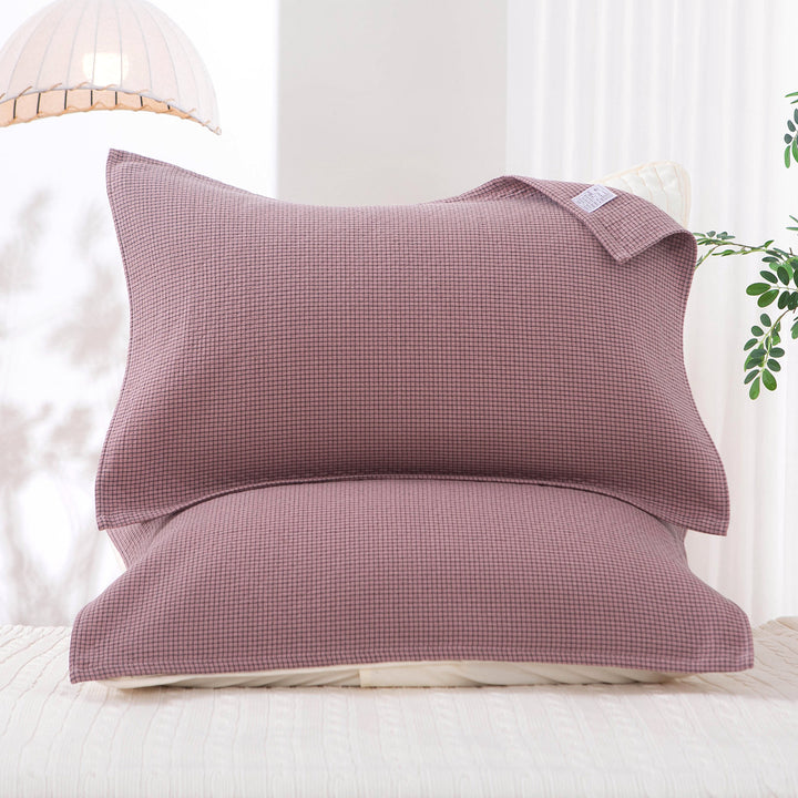 Women's pillowcase with delicate floral motif Bowlift