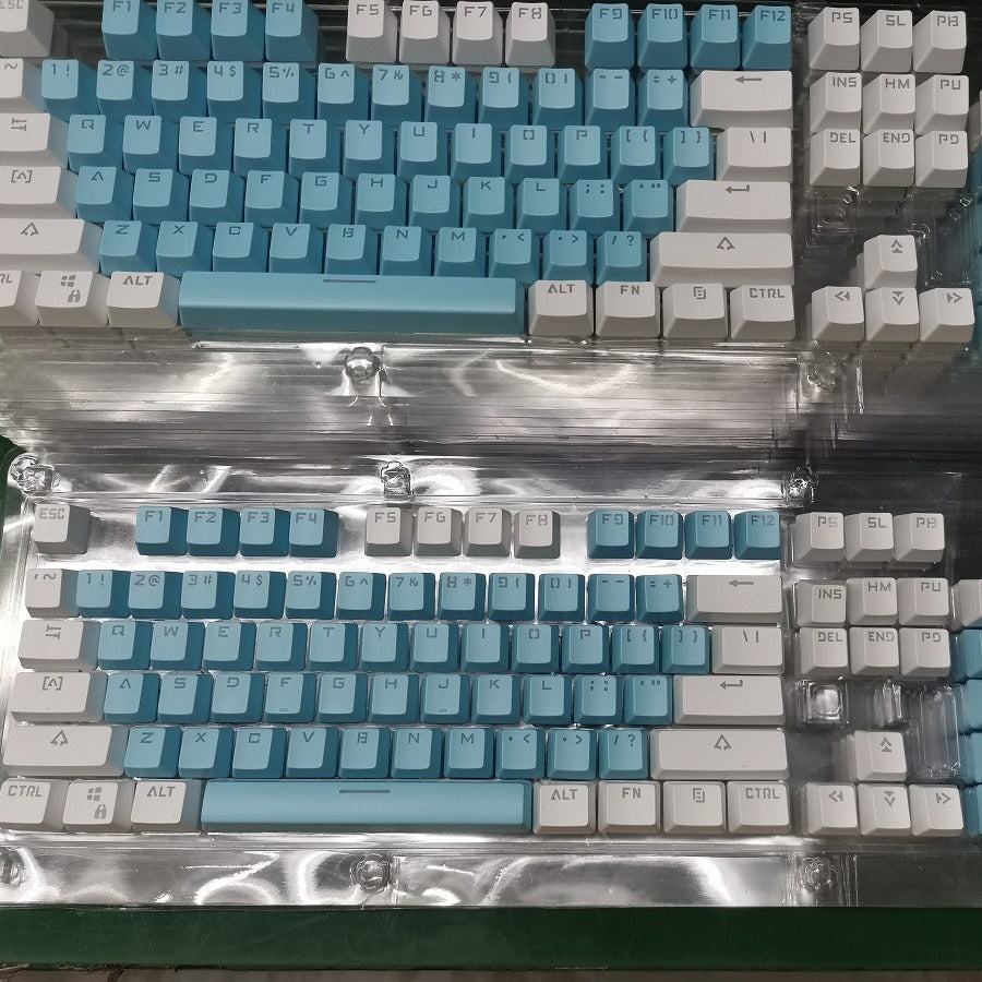 Mechanical gaming keyboard with retro-futuristic design Bowlift