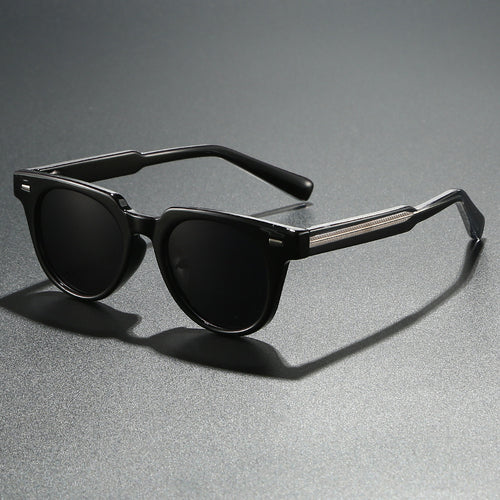 Ladies fashionable sunglasses in elegant retro design Bowlift