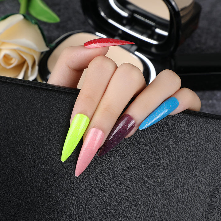 Glittering artificial nails in elegant design Bowlift