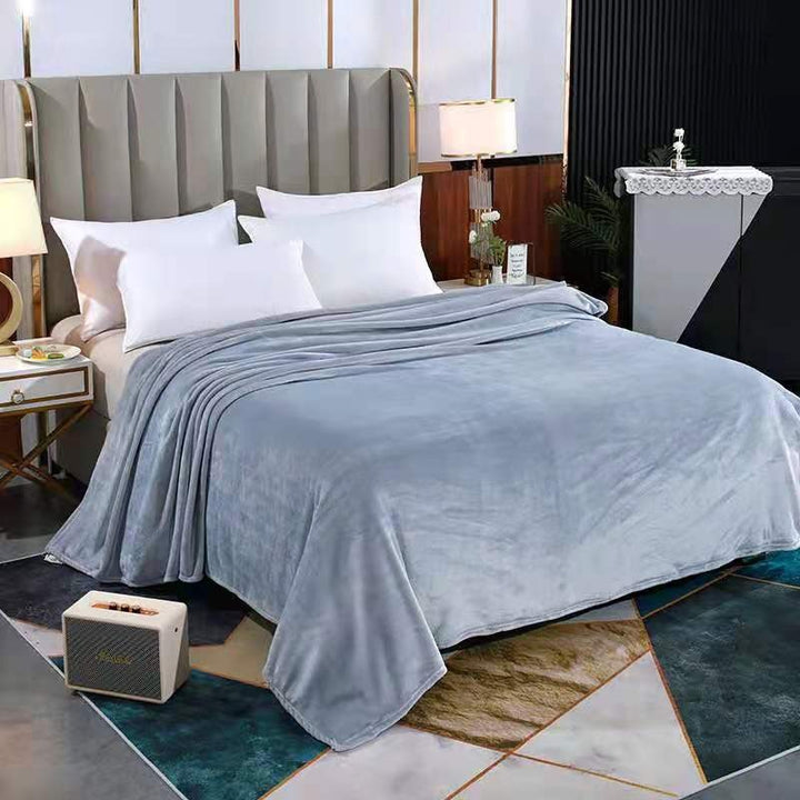 Women's elegant blanket Bowlift