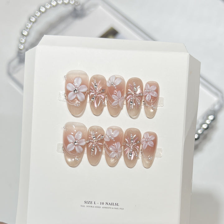Decorative Floral Press-On Nail Art Set Bowlift