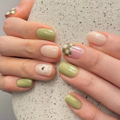 Artful nail art in modern design Bowlift