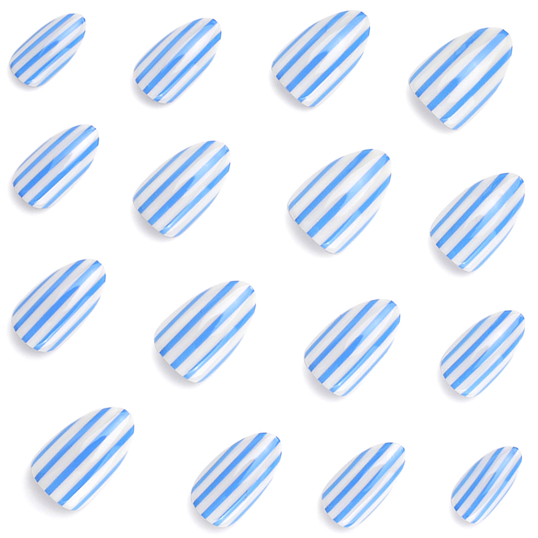 Artful nail art with maritime striped pattern Bowlift