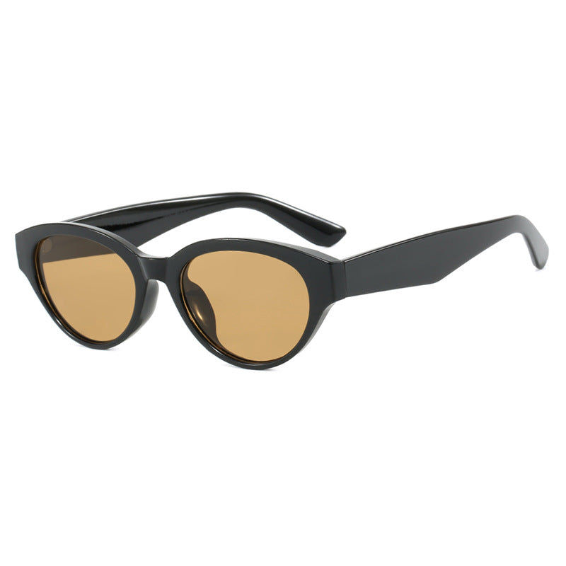 Women's Cat-Eye Sunglasses with protective UV filter and elegant frame Bowlift