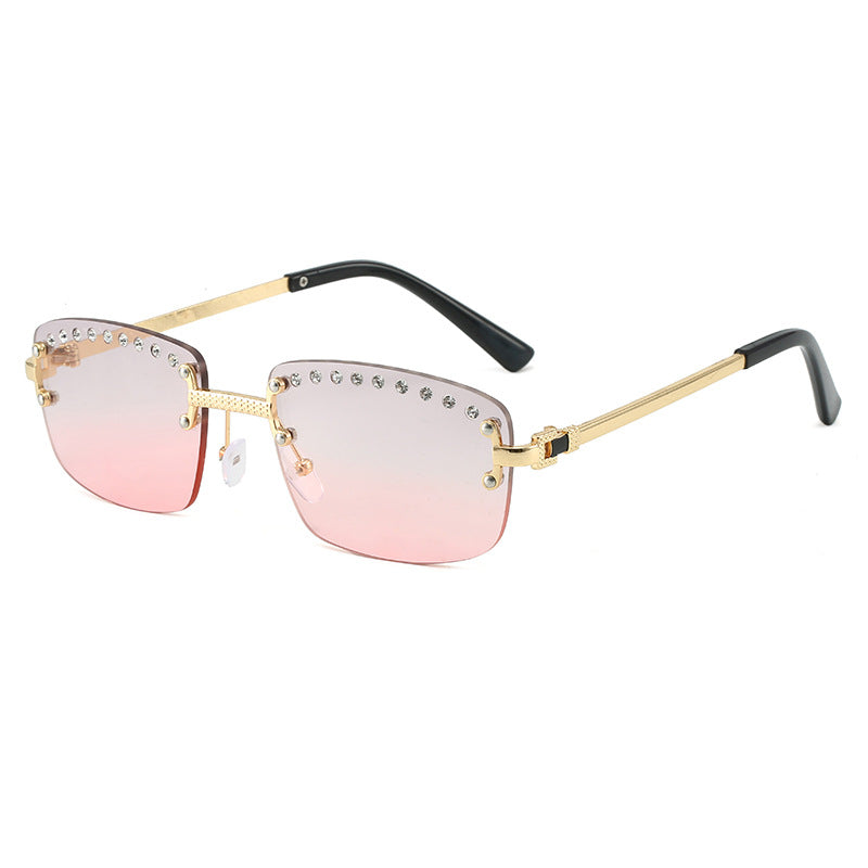 Ladies elegant sunglasses with sparkling crystal accents Bowlift