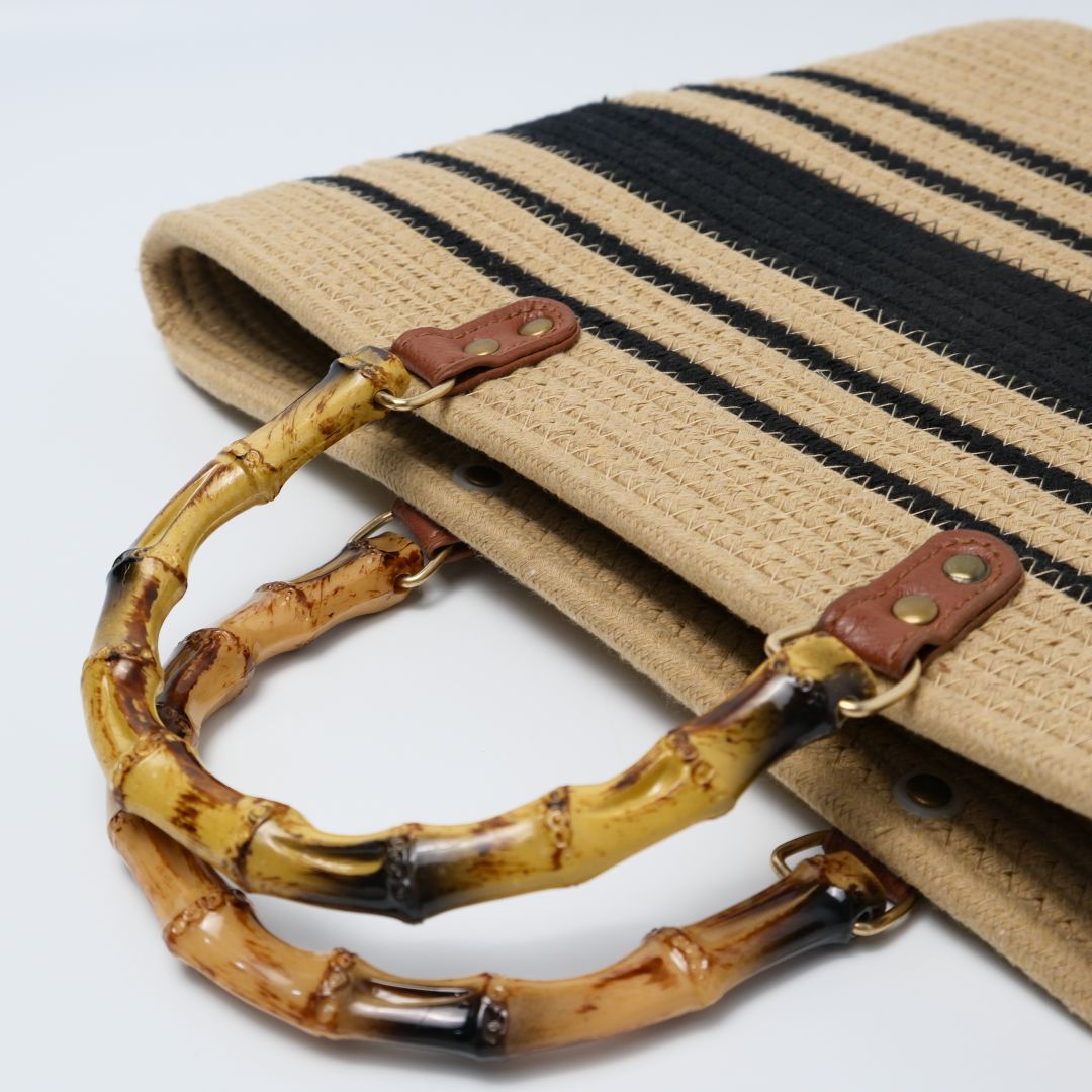 Stylish basket bag with bamboo handles Bowlift