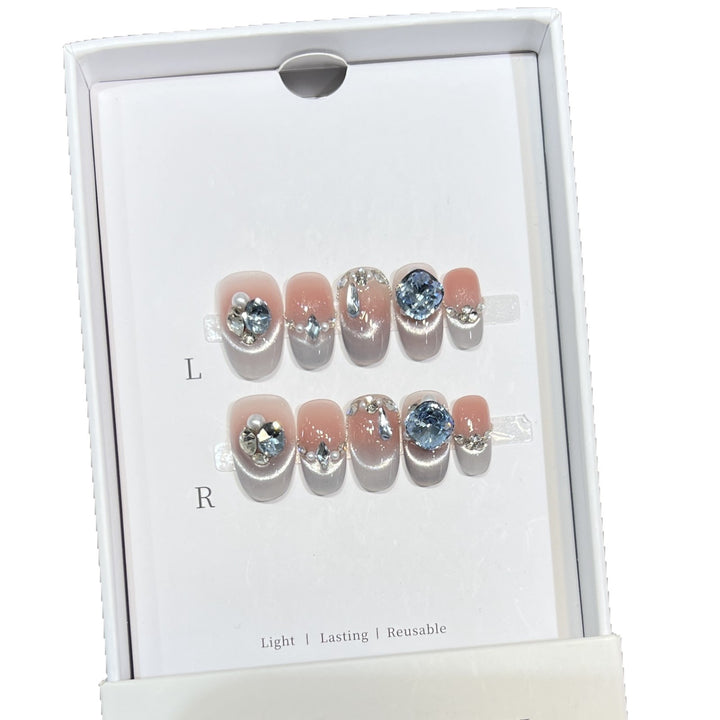 Reusable Rhinestone-Embellished Press-On Nail Set Bowlift