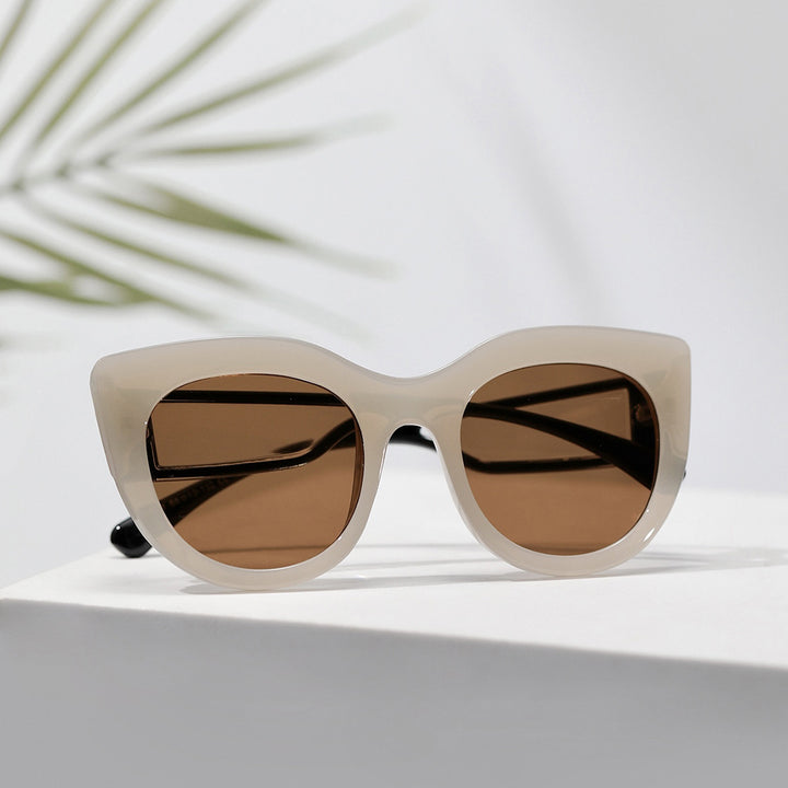 Women's fashionable cat-eye sunglasses with wide UV protection lenses Bowlift
