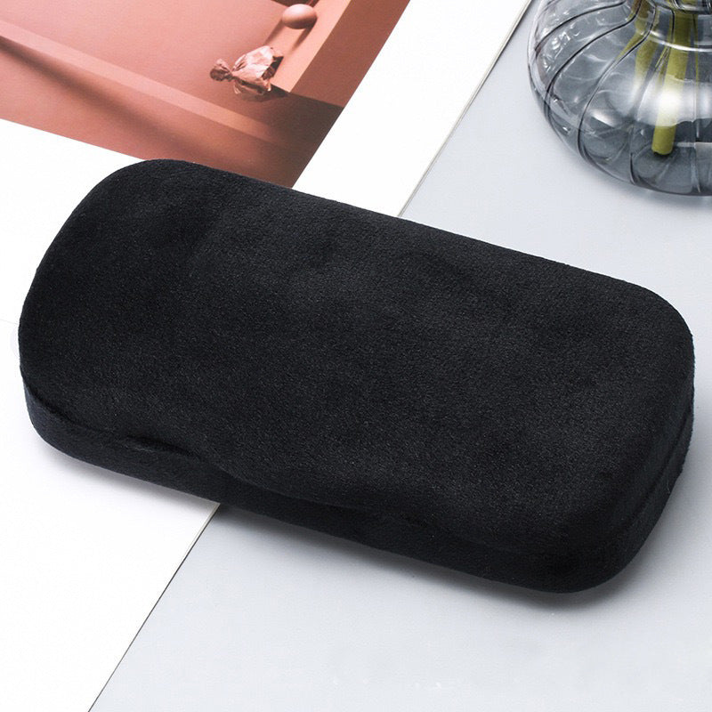 Premium Velvet Eyewear Case Bowlift