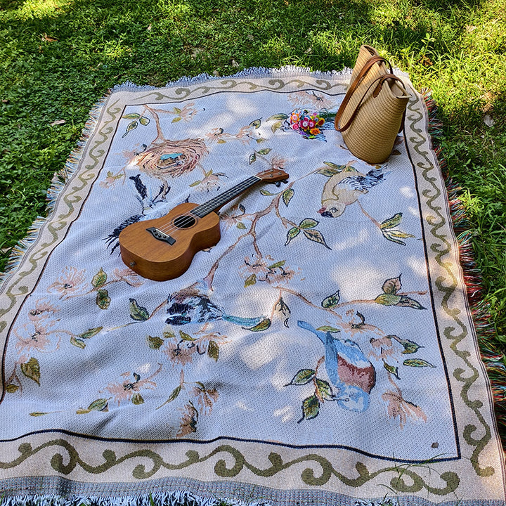 Artistic Floral Patterned Tapestry Throw Blanket