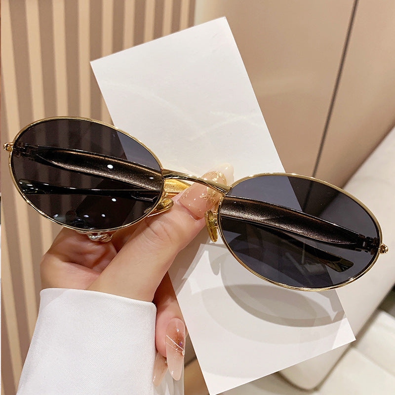 Women's fashionable oversized sunglasses with elegant design Bowlift