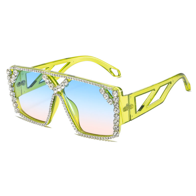 Women's Glamorous Oversized Sunglasses with Sparkling Frame and UV Protection Bowlift