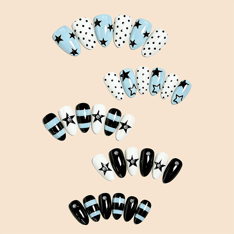 Artificial nails with trendy star and dot designs Bowlift