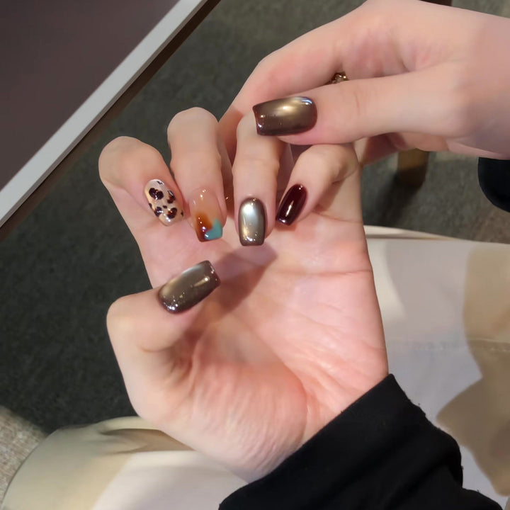 Artistic Press-On Nail Design Bowlift