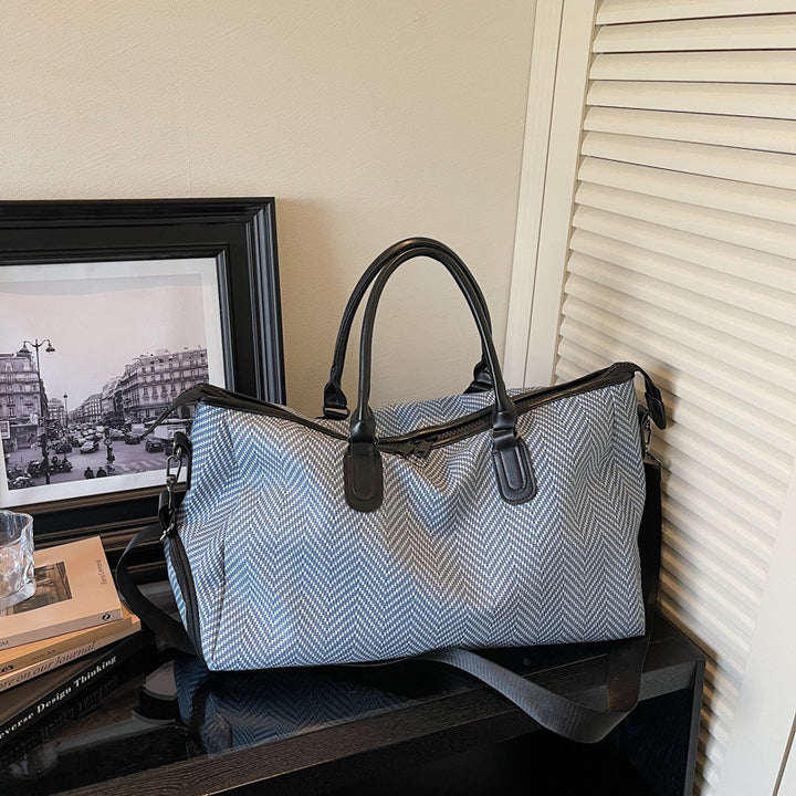 Elegant Travel Bag with Innovative Compartment Design Bowlift