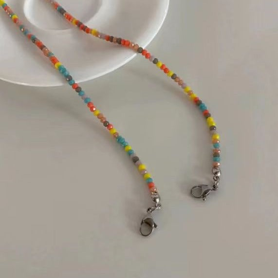 Colorful Bead-Glass-Necklace Bowlift