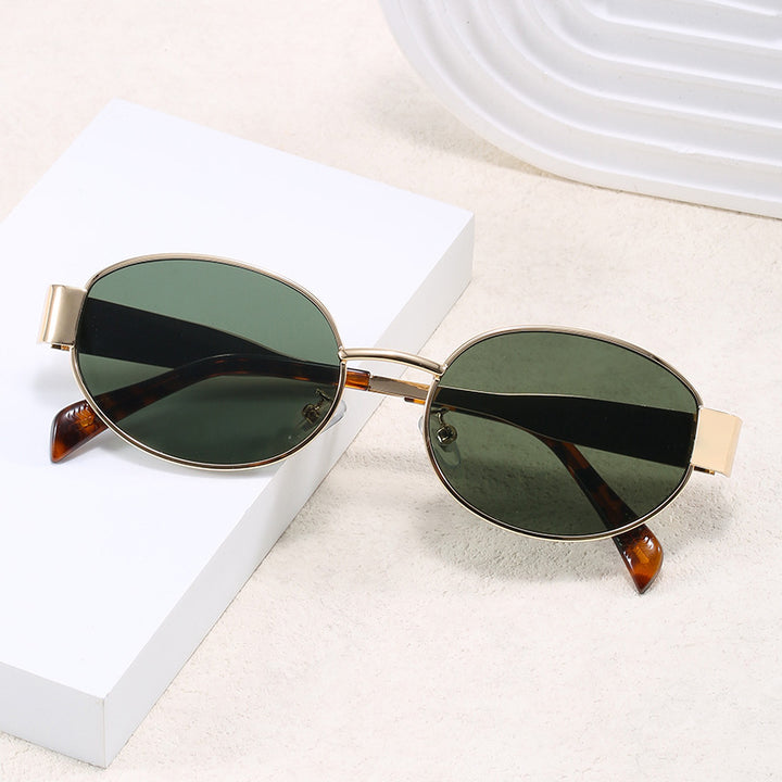 Oval sunglasses with elegant metal frame Bowlift