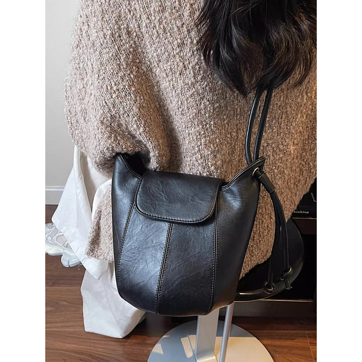 Vintage-Inspired Leather Drawstring Bucket Bag Bowlift
