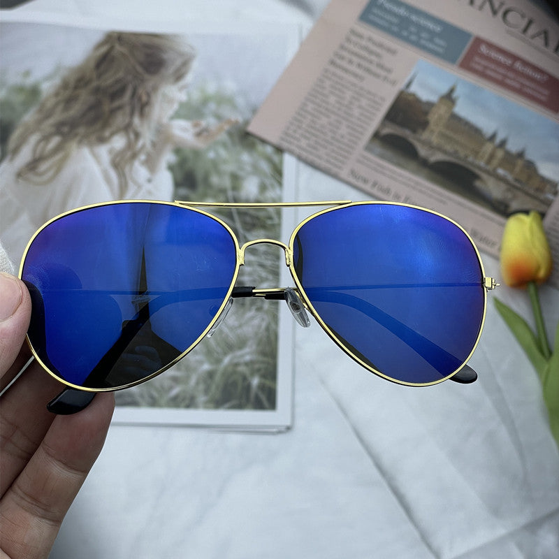 Vintage-Inspired Aviator Sunglasses Bowlift