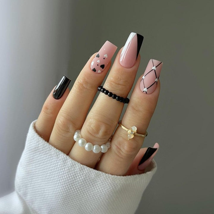 Glamorous Glittery Stiletto Press-On Nails Bowlift