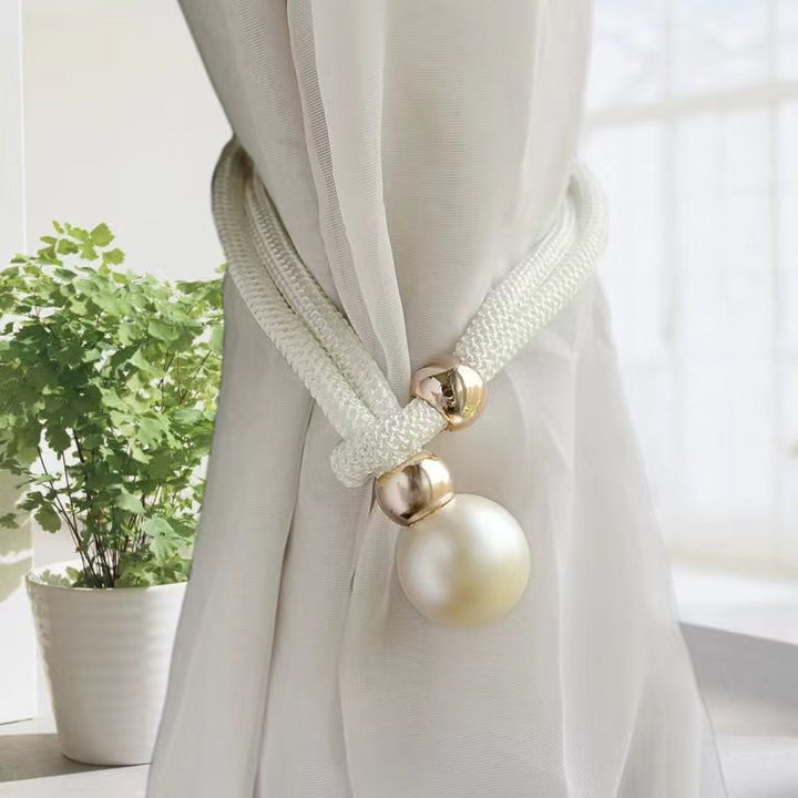 Elegant curtain tieback with decorative pearl Bowlift