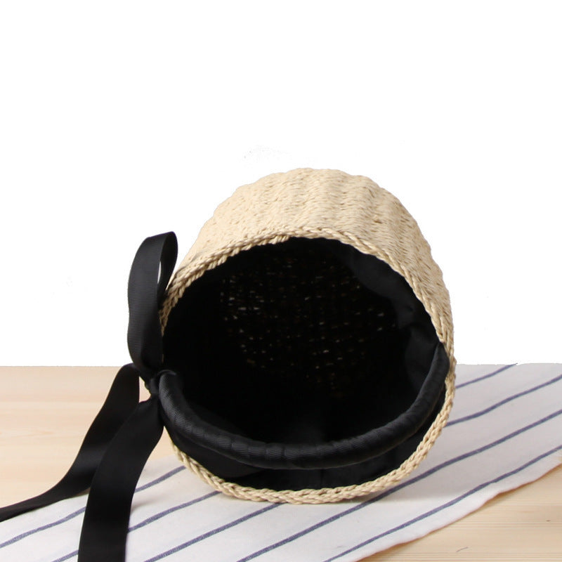 Fashionable basket bag with decorative satin ribbon Bowlift