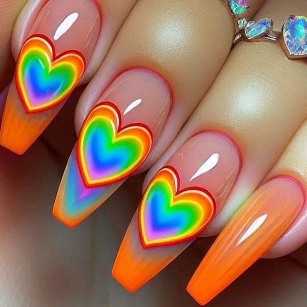 Artificial nails with Romantic Heart Design Bowlift