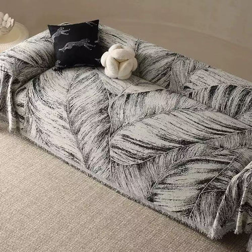Artistic Leaf Pattern Throw Blanket