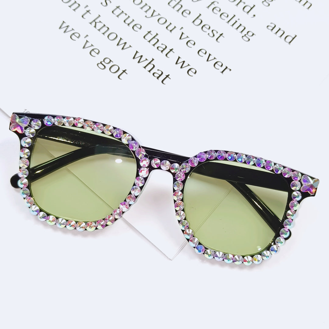 Fashionable Rhinestone-Embellished Sunglasses Bowlift
