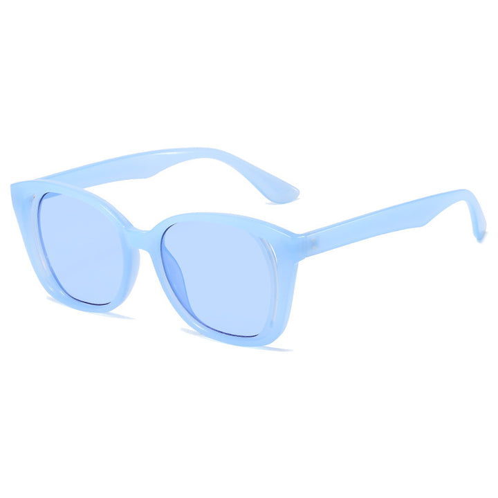 Ladies stylish cat-eye sunglasses with sturdy frame Bowlift