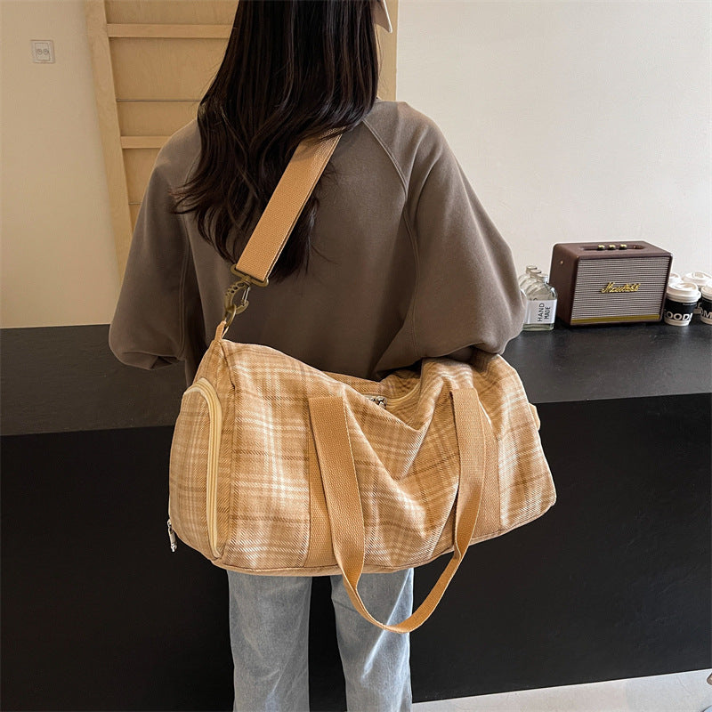 Versatile Checked Travel Duffle Bag Bowlift