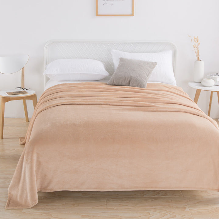 Women's elegant blanket Bowlift
