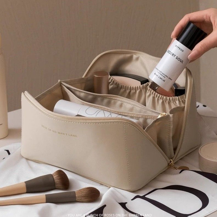 Cosmetic bag with multiple compartments and elegant design Bowlift