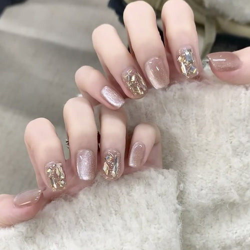 Elegant Nail Art with Shiny Accents Bowlift