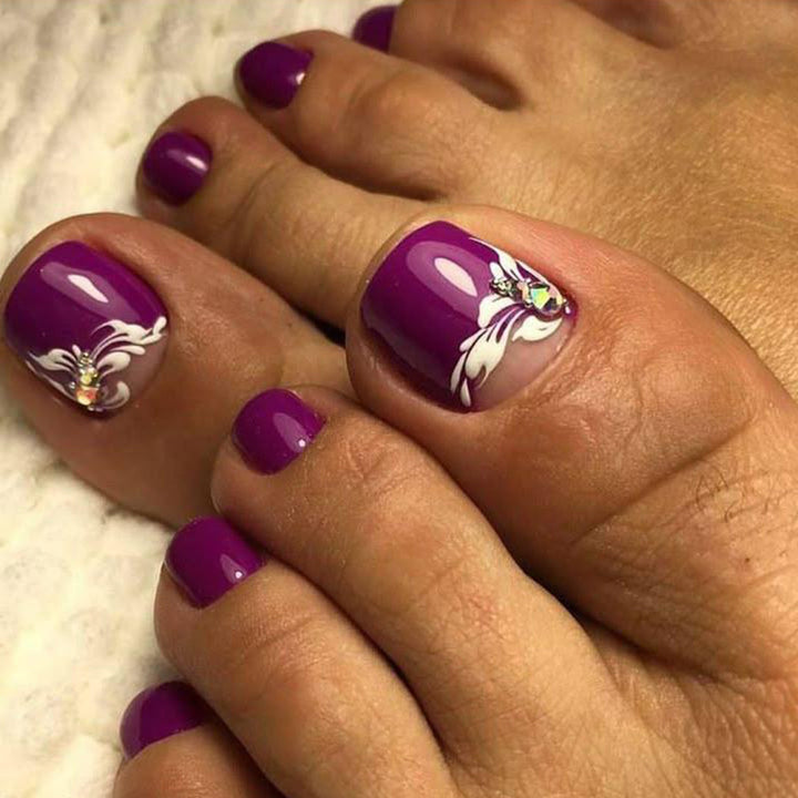 Nail art with Noble Flower Design Bowlift