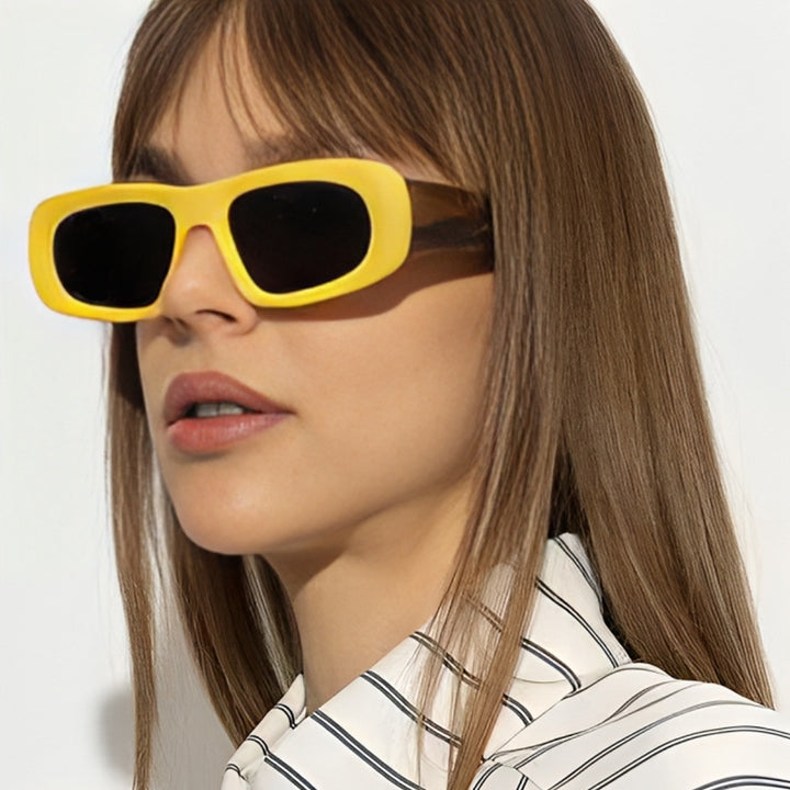Women's fashionable sunglasses in modern square design Bowlift