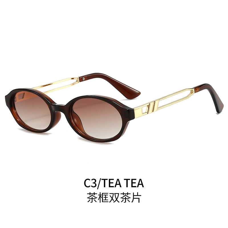 Women Elegant Sunglasses in luxurious tortoiseshell design with golden metal accents Bowlift