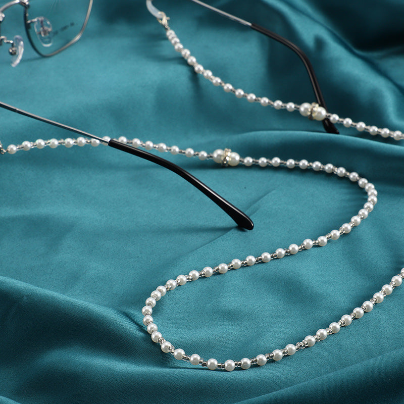 Elegant Beaded Glasses Chain Bowlift