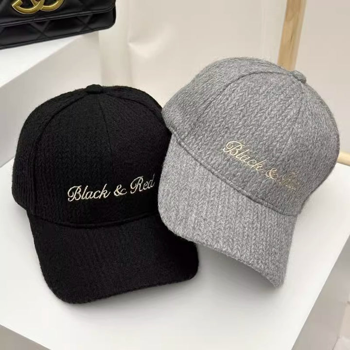 Women's Textured Knitted Baseball Cap Bowlift