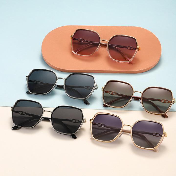 Women’s fashionable square sunglasses Bowlift