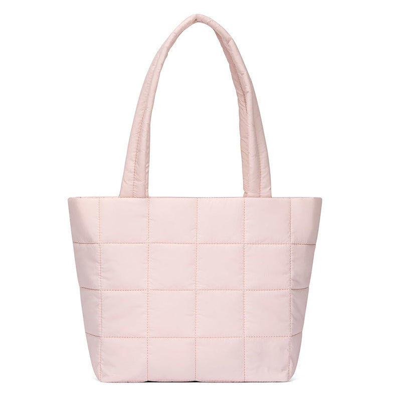 Padded tote bag with innovative quilting Bowlift