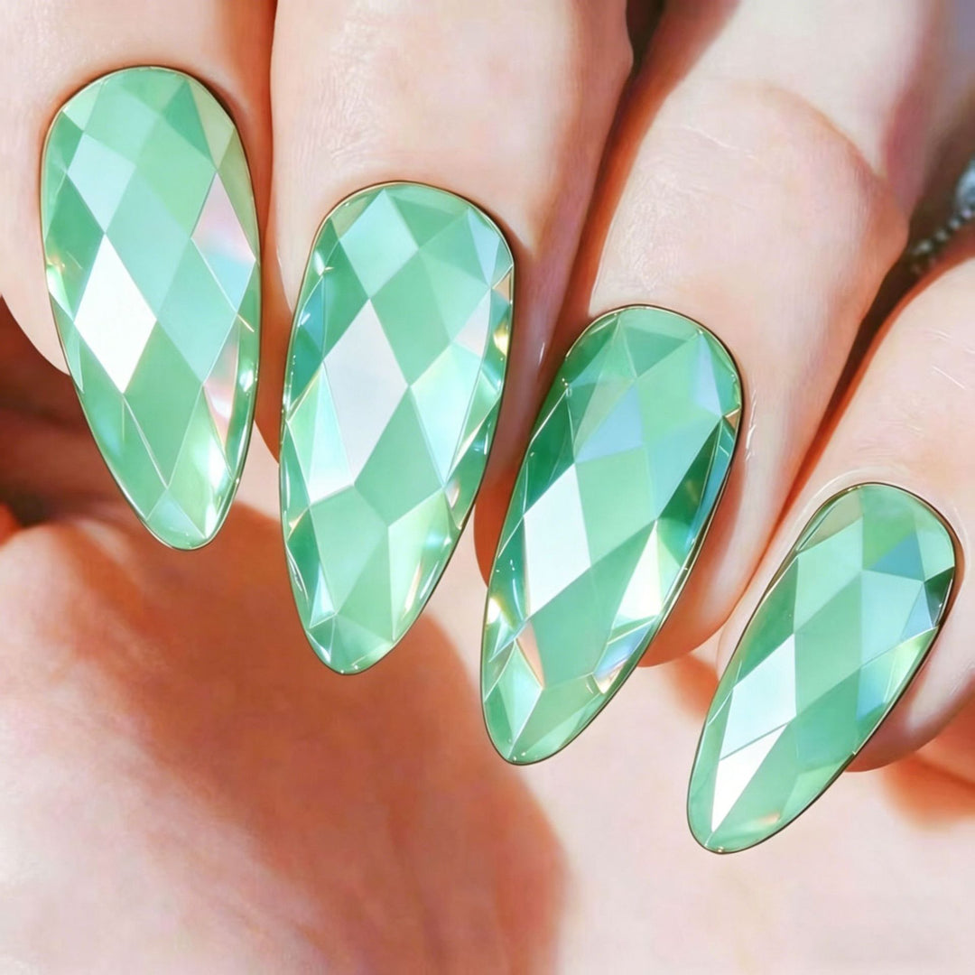 Art nails with faceted glitter design Bowlift