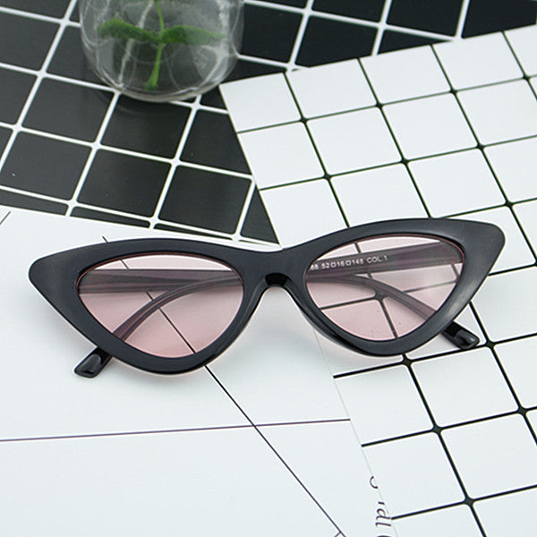 Women's Cat-Eye Sunglasses with Elegant Design and UV Protection Bowlift