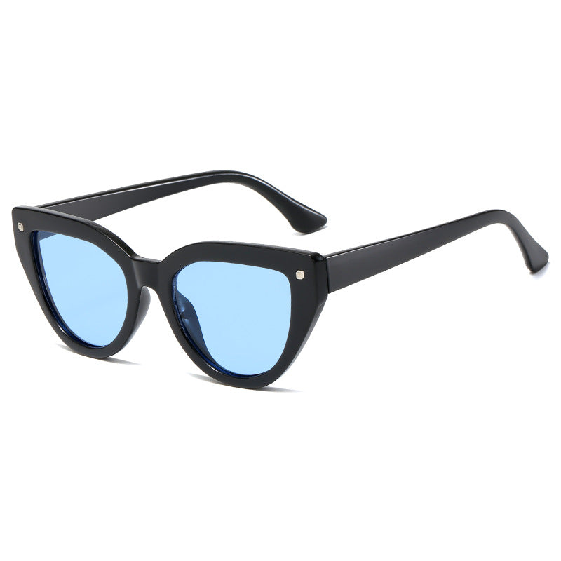 Women's Cat-Eye Sunglasses with Distinctive Animal Print Pattern Bowlift