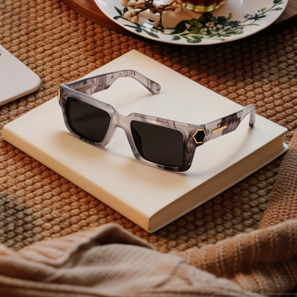 Ladies stylish designer sunglasses with high-quality frame and polarized lenses Bowlift