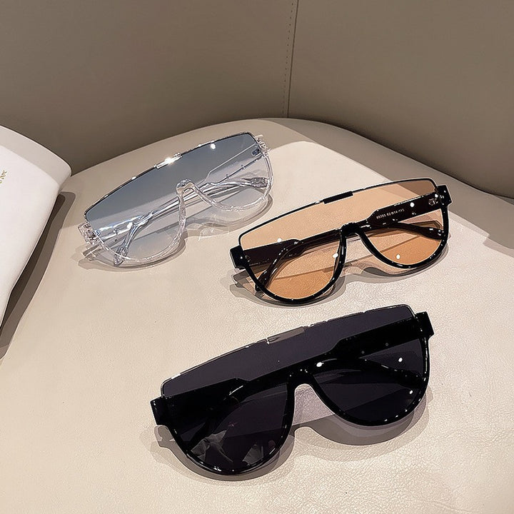 Ladies Fashionable Oversized Sunglasses with Innovative Design Bowlift