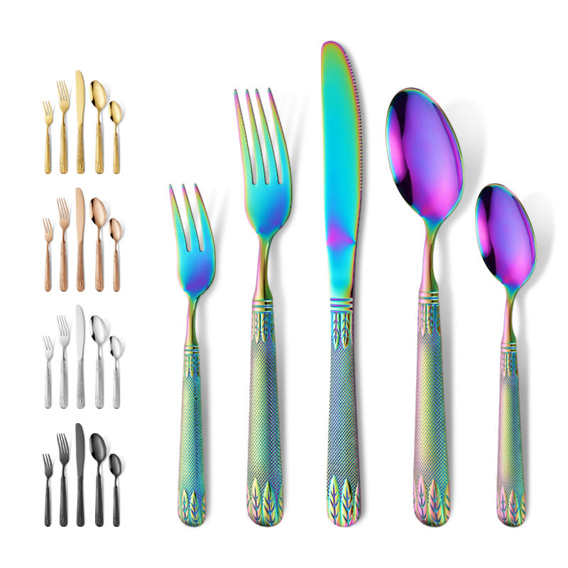 Elegant teaspoon with artistic handle design Bowlift